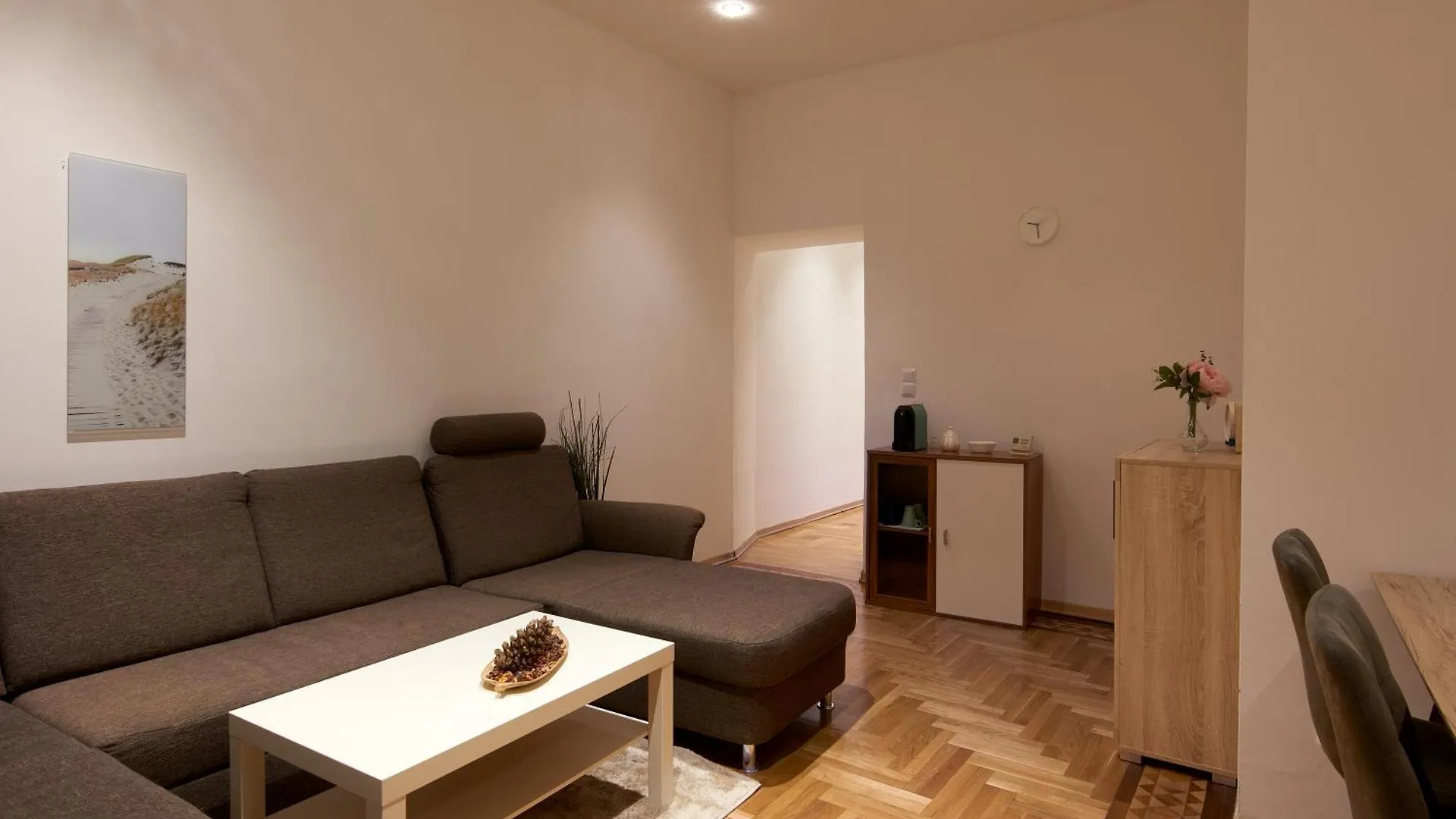 Schoenbrunn Palace Apartments Free Parking And 24H Check-In Viena
