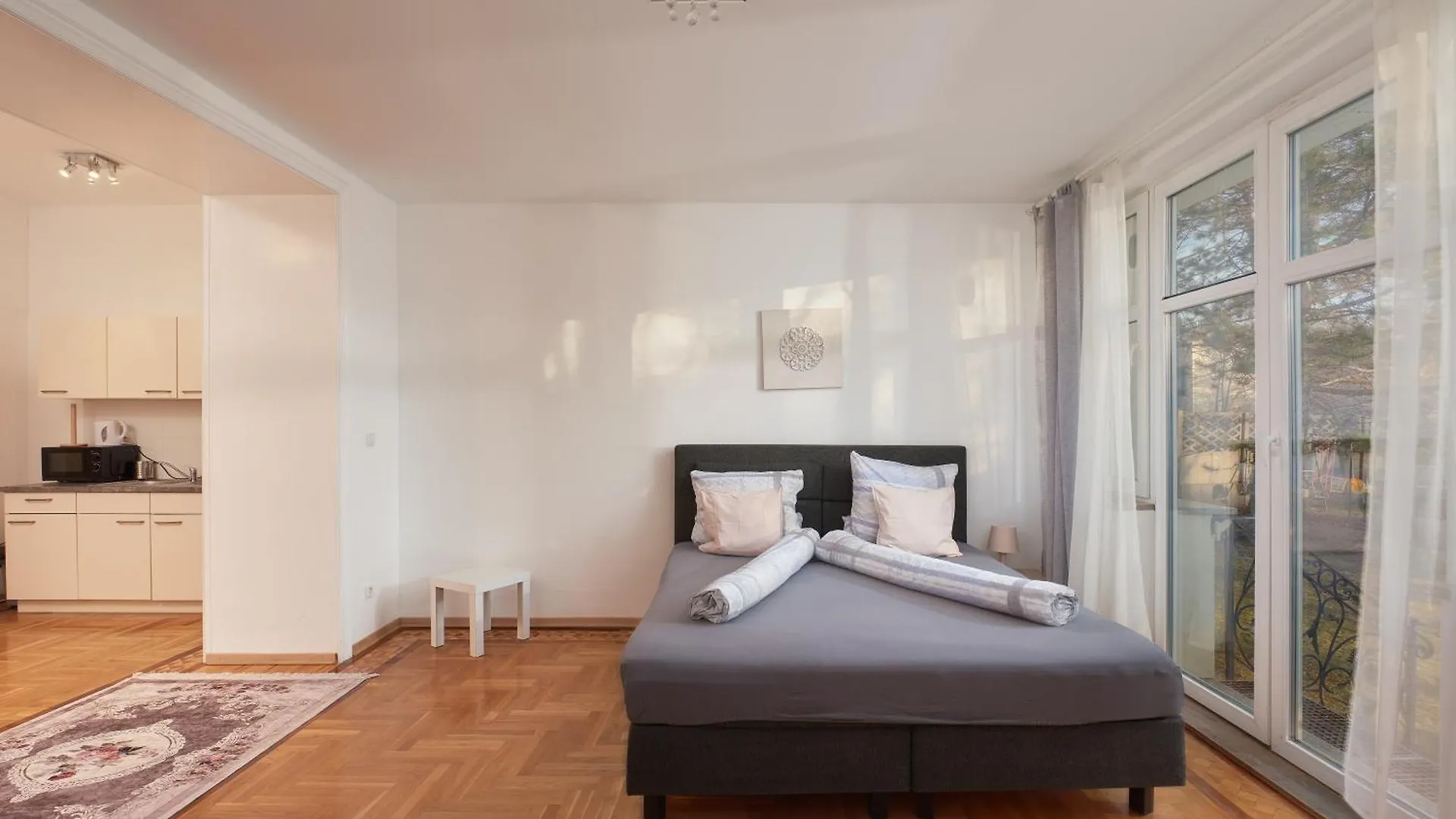 Schoenbrunn Palace Apartments Free Parking And 24H Check-In Viena 0*,